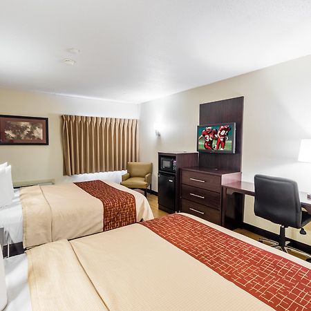 Red Roof Inn Plus+ South Deerfield - Amherst المظهر الخارجي الصورة