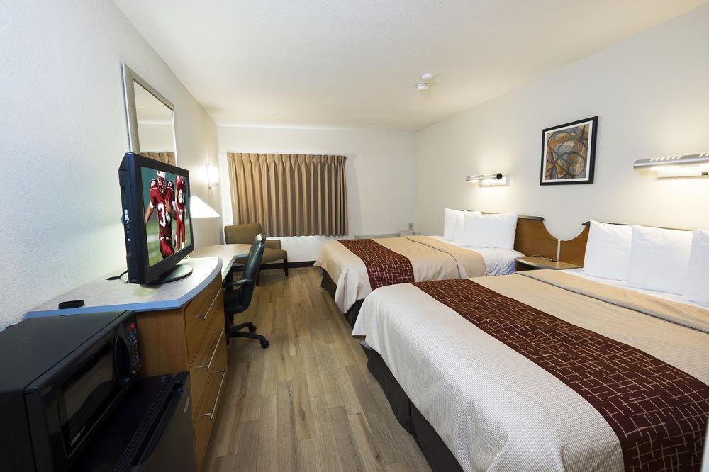 Red Roof Inn Plus+ South Deerfield - Amherst المظهر الخارجي الصورة