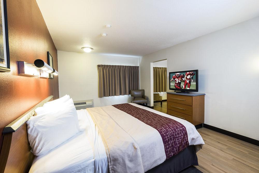 Red Roof Inn Plus+ South Deerfield - Amherst المظهر الخارجي الصورة