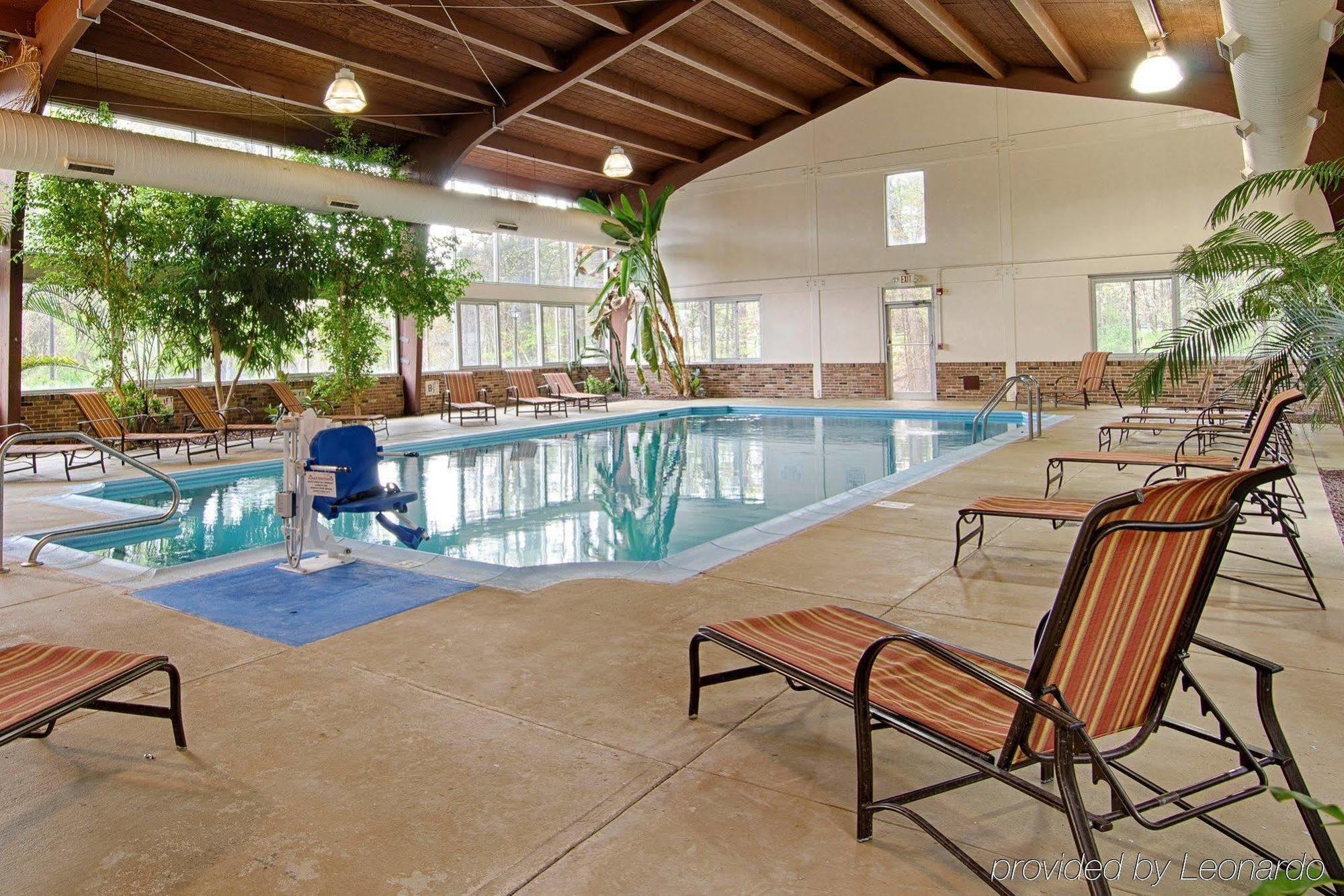 Red Roof Inn Plus+ South Deerfield - Amherst المظهر الخارجي الصورة